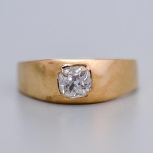Solid 9K gold oval signet style ring with white zircon gemstone