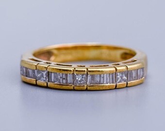 Solid 18K gold princess and emerald cut diamond ring