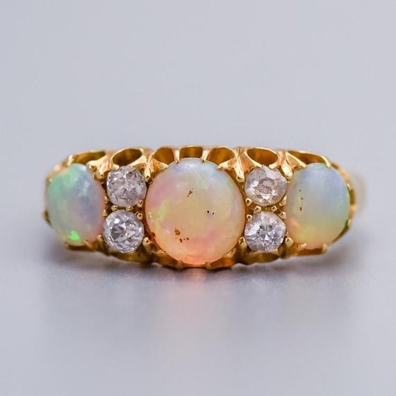 Solid 18K gold ring with three cabochon opal gems… - image 1