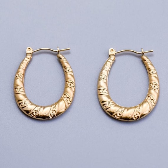 Solid 9K gold twist design oval hoops with circle… - image 1