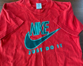 Vintage Nike Just Do It spellout T-shirt Made in Canada