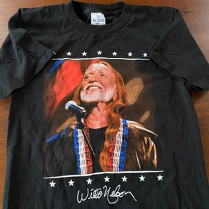 Vintage 90s Willie Nelson T-shirt Made in USA