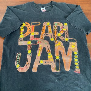 Tivoli t shirt pearl jam top