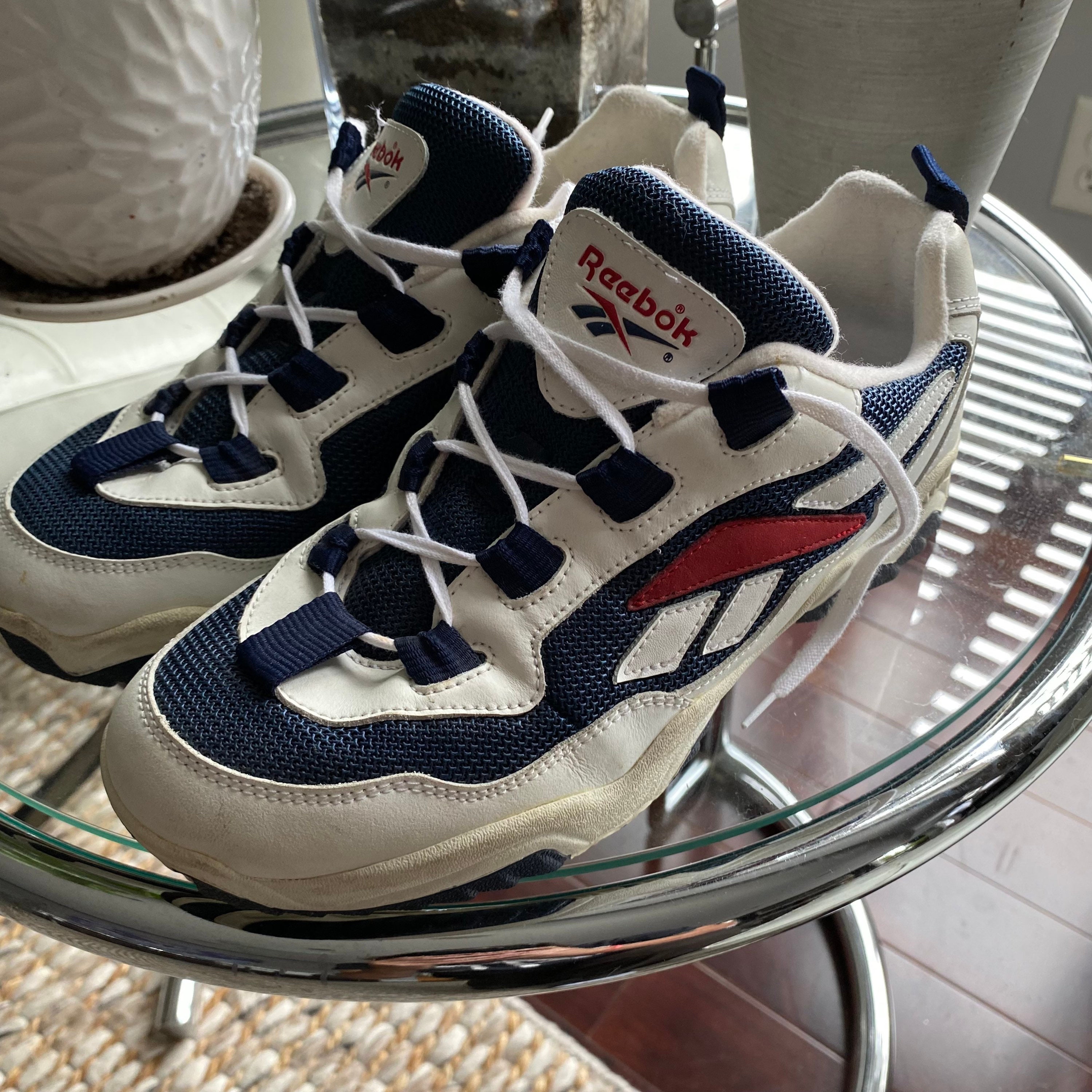90s Reebok Sneakers US6 - Etsy