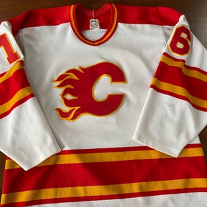 Vintage Starter Calgary Flames Jersey Blasty Size Medium NHL