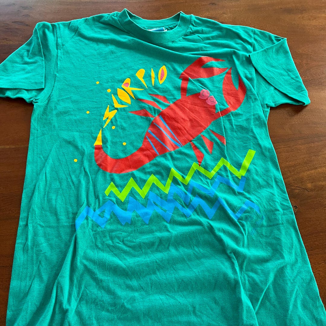 ヴィンテージ 星座 蠍座 スコーピオン グラフィック Tシャツ アメリカ 