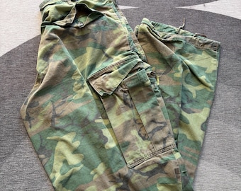 Vintage 1960’s Authentic Vietnam War Jungle Fatigues 32 x 31 Made in USA