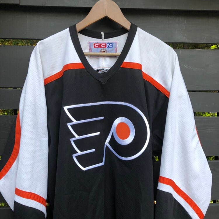 Vintage Philadelphia Flyers hoodie, NHL orange embroidered sweatshirt - AU M