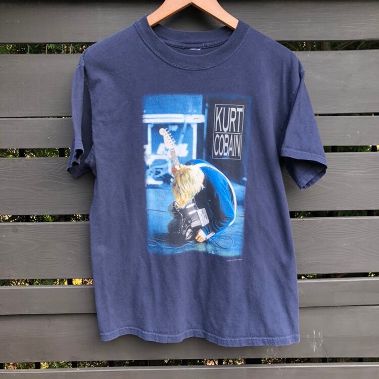 Vintage Dated 2000 Kurt Cobain The End of Music T-shirt - Etsy 日本