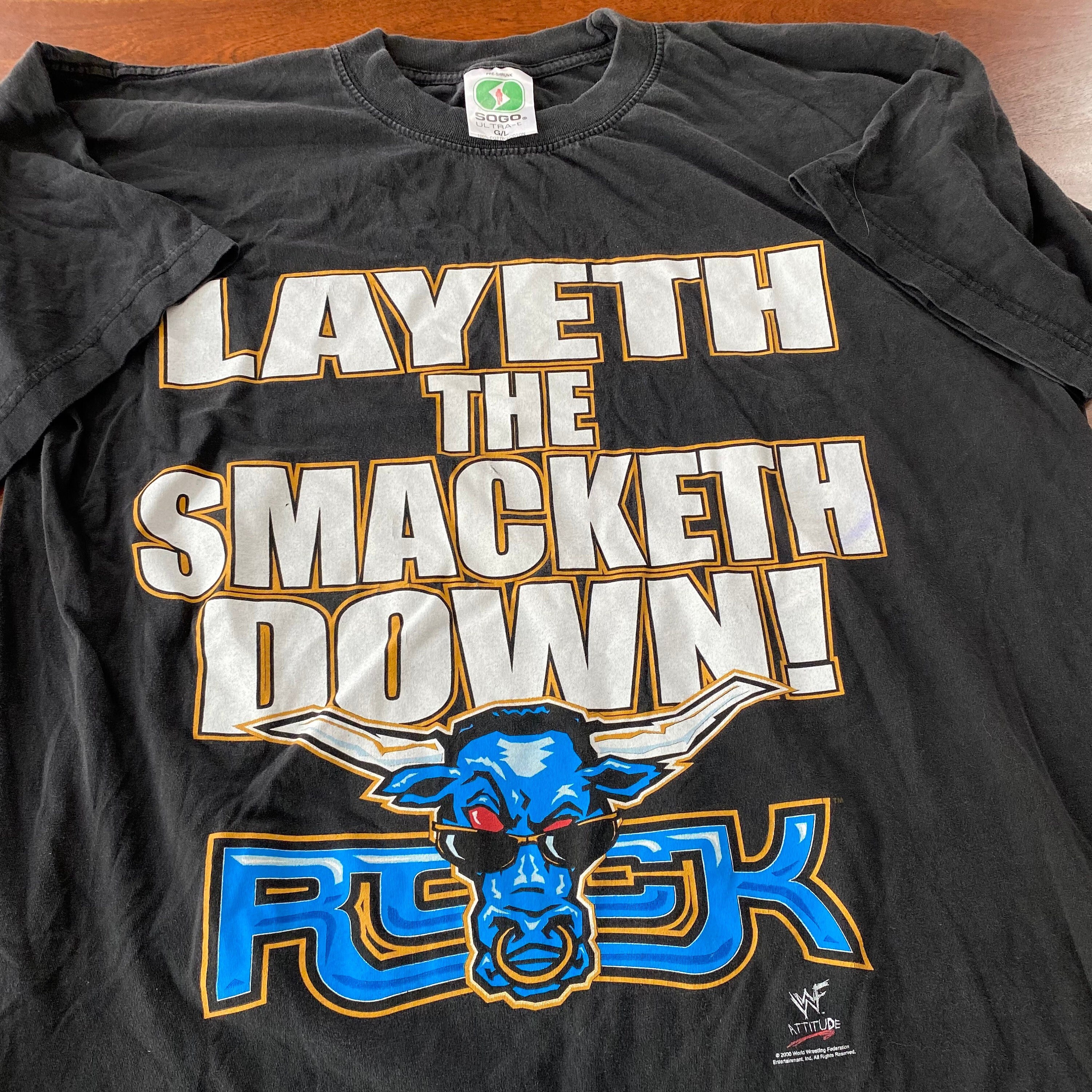 Vintage 2000 WWE the Rock Layeth the Smacketh Down T-shirt Vintage 2000 WWE the Rock Layeth the Smacketh Down T-shirt