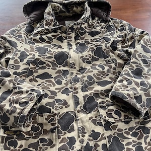 Vintage Golden Retriever Duck Camouflage Hunting Jacket Made in Canada