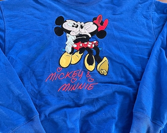 Suéter vintage de cuello redondo de Mickey y Minnie Mouse de Disney