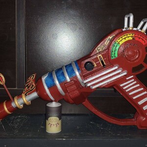 Ray Gun image 8