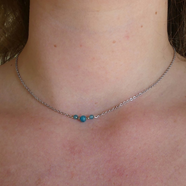 Blauwe Apatiet ketting | korte schakelketting met edelsteen | zilveren choker van rvs | dagelijkse sieraden | combineren laagjes ketting |