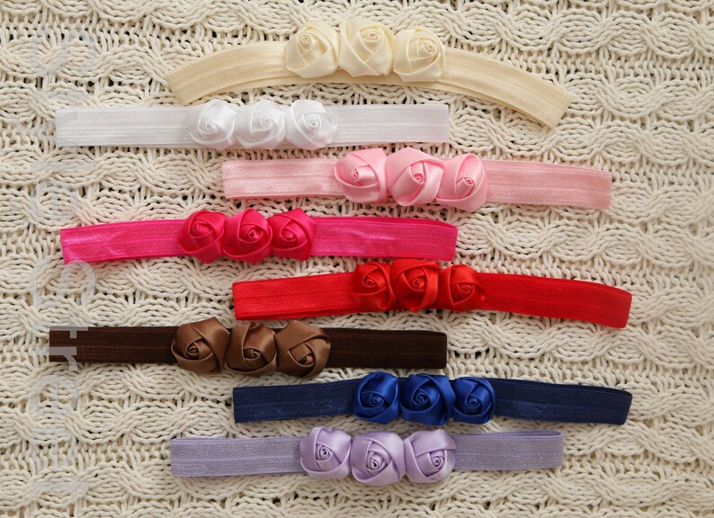Haarband Mädchen BLUME SATIN BLÜTEN Stirnband Baby Taufe Hochzeit FARBWAHL