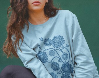 Womens Indie Aesthetic Soft Grunge Dahlia Graphic Sweatshirt