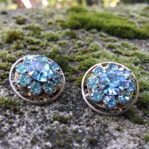 Vintage 1950’s Rhinestone Flower Clip Weiss Earrings