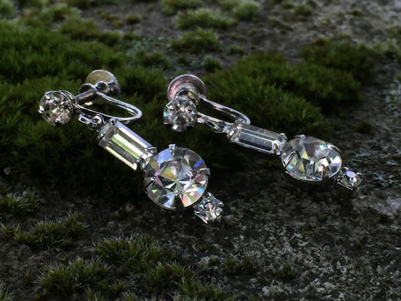 Vintage 1950s Dangle Rhinestone Screw  Drop  Earr… - image 1