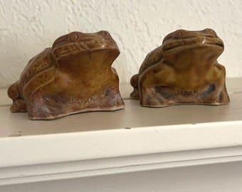 Vintage Pottery Bull Frog Toad Figure Hand Made & Painted Japan Set of 2 Glazed