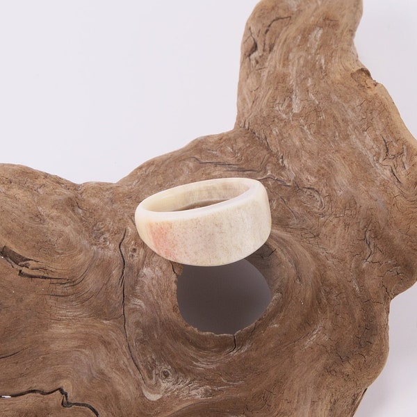 Ring made of reindeer horn - reindeer antler diameter approx. 20.4 mm - ring size 64