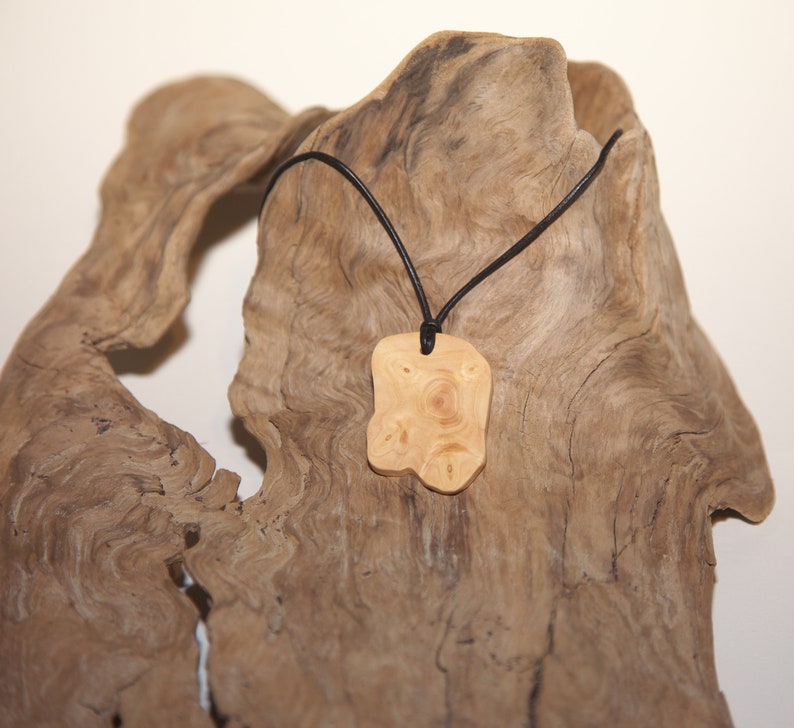 Necklace with pendant made of wood Nordmann fir image 1