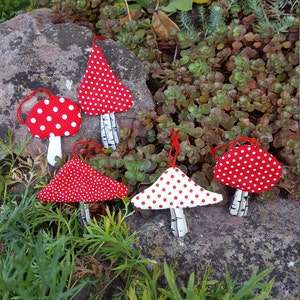 Decorative mushrooms set of 5, sewn from fabric