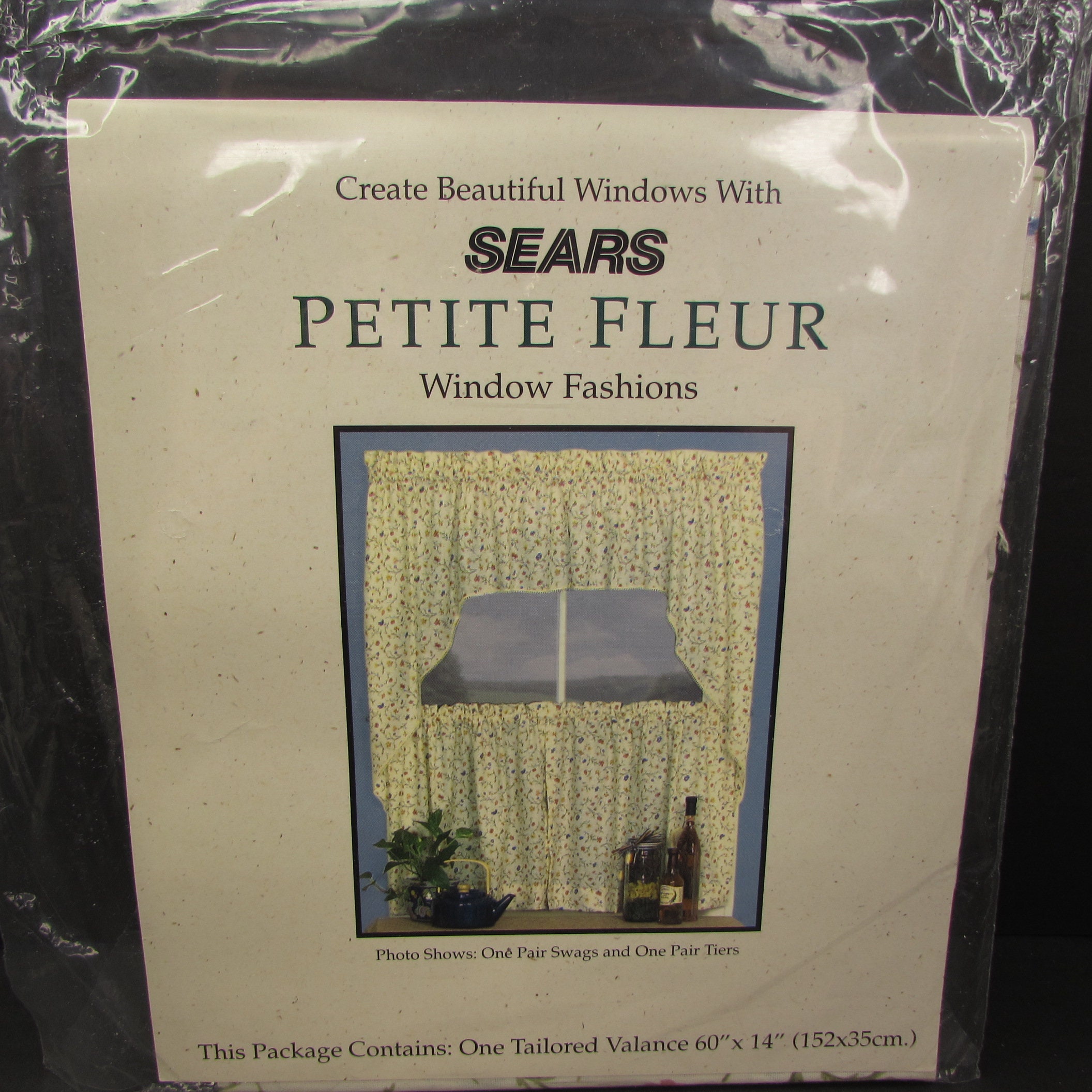 Vintage Sears Curtain Valances Set Of 2 Triangle Yellow Lace Cottage 39x39