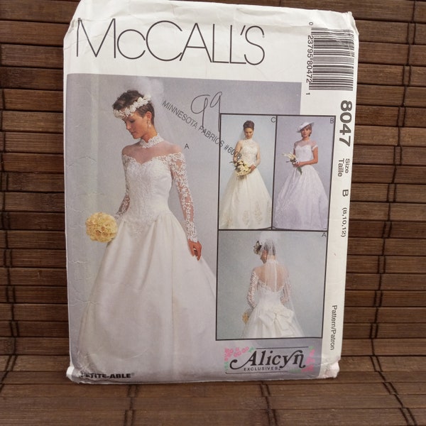 Alicyn Exclusives Wedding Dress Bridal Gown Train 8 10 12 Petite-able McCalls 8047 Uncut Sewing Pattern