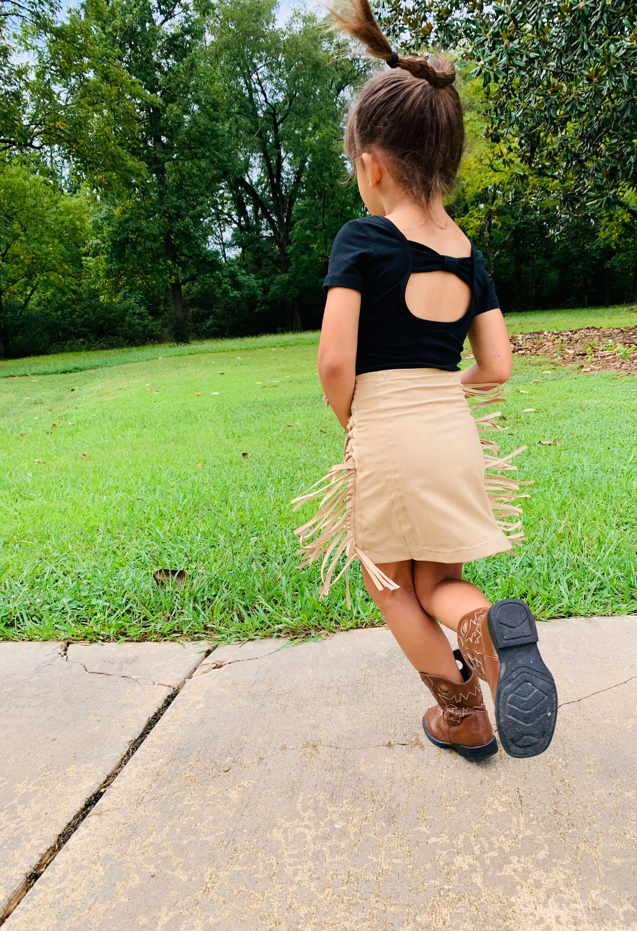 Girls Faux Suede Side Fringe Mini Skirt MORE COLORS Availablegirls  Skirtsfringe Skirtsgirls Skirtsboho Outfitswholesome Goods -  Canada