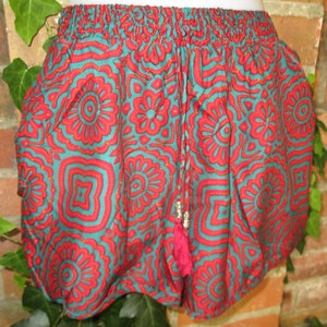 Shorts Bermudas Silk Pants Sari Pants Culottes Skirt Silk Hippie Goa Colorful Blue Red Summer Pants