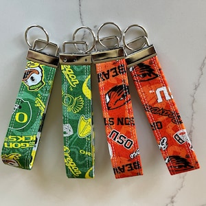 Oregon State/University of Oregon key fob wristlets
