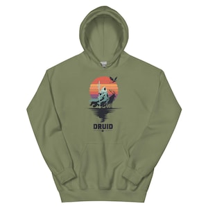 Retro Druide Hoodie | Fantasy rpg Sweatshirt | rpg-Klasse Bekleidung | Geschenk für Gamer | 80s Style Druid Hoodie mit Sonnenuntergang Kunst