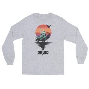Retro Druid Langarm Shirt | Fantasy T-Shirt | rpg-Klasse Bekleidung | Geschenk für Gamer | 80s Style Druid Shirt mit Sonnenuntergang Kunst