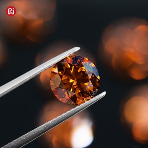 GIGAJEWE Orange Color Round Cut VVS1  Moissanite Stone Loose Gemstone Synthetic Diamond with Certificate