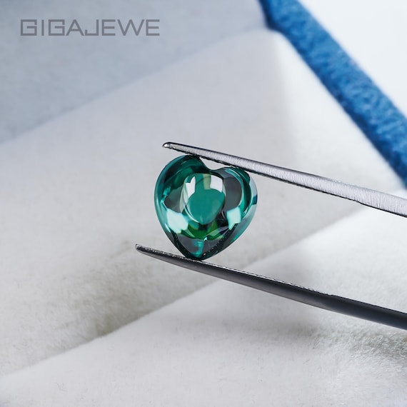 Green Half Heart Moissanite: 10mm 4ct Loose Gemstone Israel