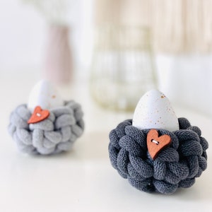 CROCHET INSTRUCTIONS Egg cups German instructions for egg nests for Easter decorations made from Bobbiny cotton cord 9 mm image 1