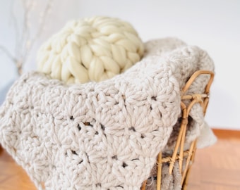 crochet pattern cozy Blanket, Afghan, Rug - Shell pattern