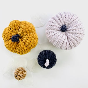 Crochet pattern for pumpkin decoration & Helloween - German instructions