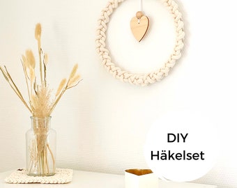 DIY haakset deurkrans & sierkrans voor lentedecoratie - DIY cadeauset van Bobbiny 9 mm