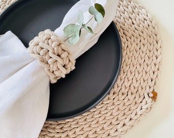 Crochet pattern for a round placemat in a knitted look - German pattern for a modern placemat