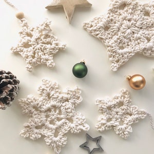 CROCHET INSTRUCTIONS - Christmas decorations - German instructions for 4 different Christmas tree decorations