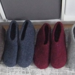 Hausschuhe Haussocken Filzpuschen Filzsocken Alle Größen 28 48 hellgrau anthrazit braun blau grün rot weinrot Bild 2