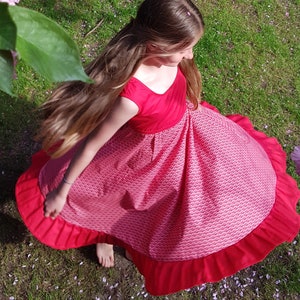 Einschulungskleid Blumenmädchenkleid Schwingkleid in rot aus Baumwolle Weihnachten Bild 1