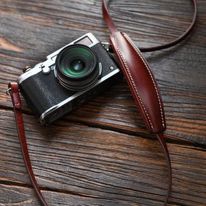 Cowhide Camera Shoulder Strap  Neck Strap Vintage Artistic Vegetable Tanned Cowhide Single Shoulder Strap