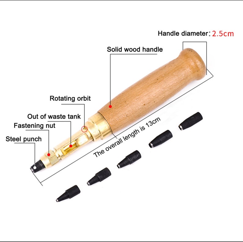 K&ouml;nnte beinhalten: Ein Lederwerkzeug mit einem Holzgriff und einem Metallpunzen. Das Werkzeug ist 13 cm lang und hat einen Griff mit einem Durchmesser von 2,5 cm. Das Werkzeug wird mit f&uuml;nf Punzen in verschiedenen Gr&ouml;&szlig;en geliefert.