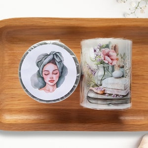 Spa Day PET-tape | Hele rol 6 cm x 5 m met wellnessdagmotieven, TheSmallHoursShop-tape, voor collages en dagboeken