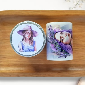 Nastro in PET per ragazze lavanda | Esempio di anello da 100 cm con motivi di ragazza nel campo di lavanda, nastro TheSmallHoursShop, per collage e journaling