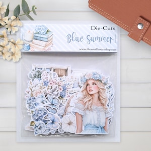 Set di fustelle "Blue Summer" da 70 pezzi con motivi estivi in stile romantico vintage, carta premium da 200 g, per biglietti, album e diari.
