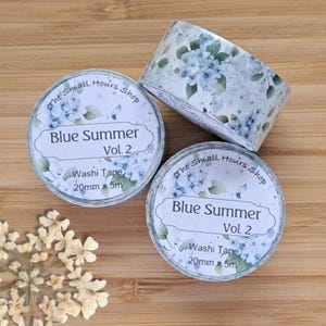 Washi Tape Blue Summer Vol. 2, volle rol, 20 mm x 5 m, delicate hortensia's in blauwe en groene tinten, decoratieve tape voor planners en plakboeken