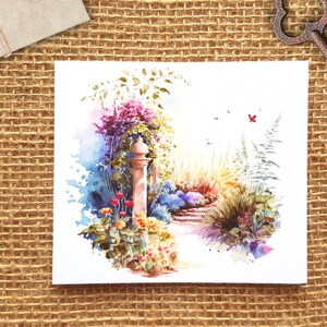 K&ouml;nnte beinhalten: Aquarellgem&auml;lde einer Gartenszene mit einem Steinbogen, Blumen und einem Weg, der zu ihm f&uuml;hrt. Das Gem&auml;lde ist in Blaut&ouml;nen, Gr&uuml;n, Rosa und Gelb gehalten.
